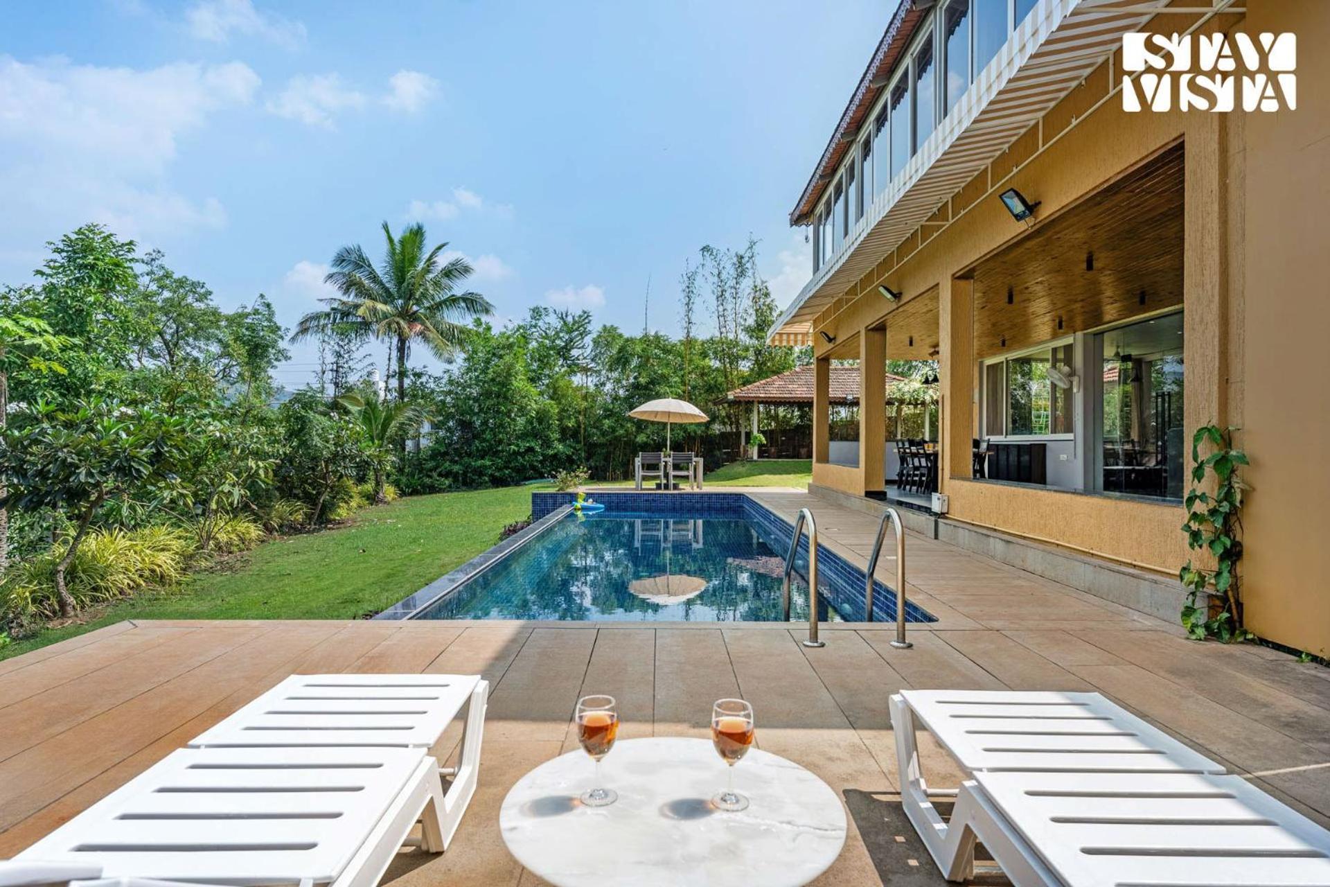 פונה Stayvista At Countryside Meadows With Pool, Ac מראה חיצוני תמונה